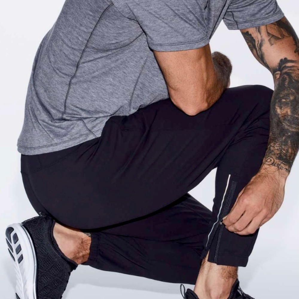Lululemon - Surge Jogger